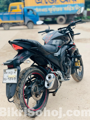 Suzuki gixer Monotoe